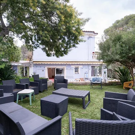 100 M De La Plage, Rez-de-jardin *